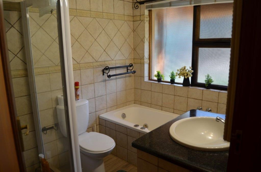 4 Bedroom Property for Sale in Lakeland North West